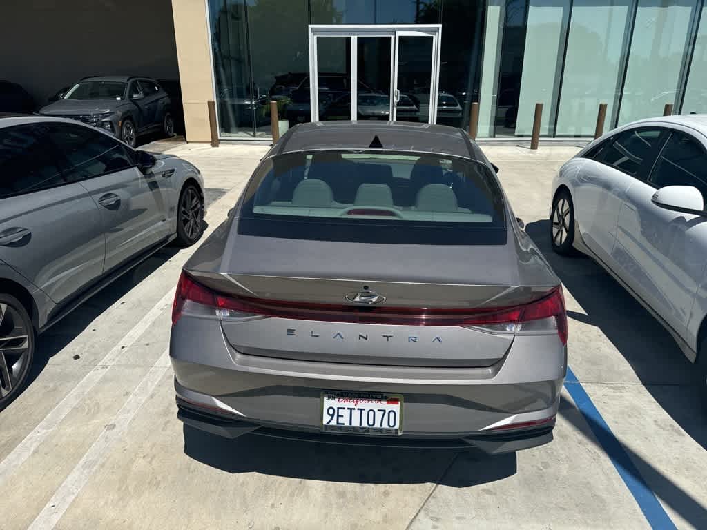 Thumbnail: 2023 Hyundai Elantra - 12
