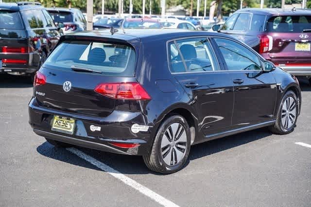 2016 Volkswagen e-Golf SE 4