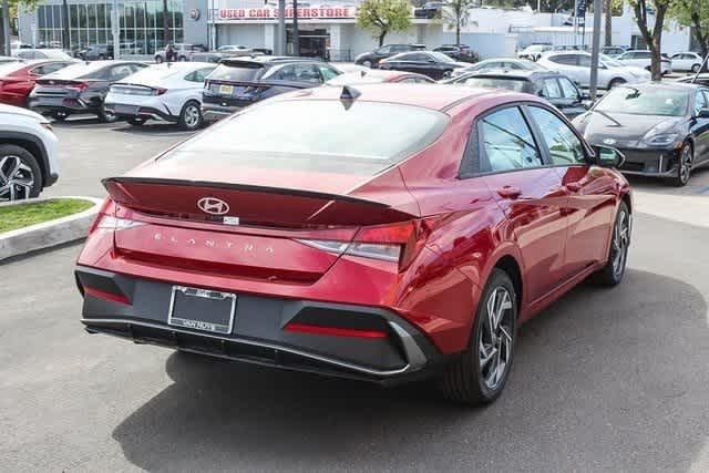 Thumbnail: 2025 Hyundai Elantra - 4