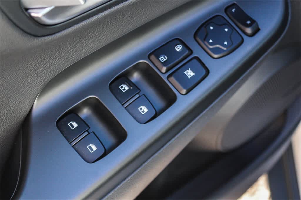 Thumbnail: 2022 Hyundai Kona - 28