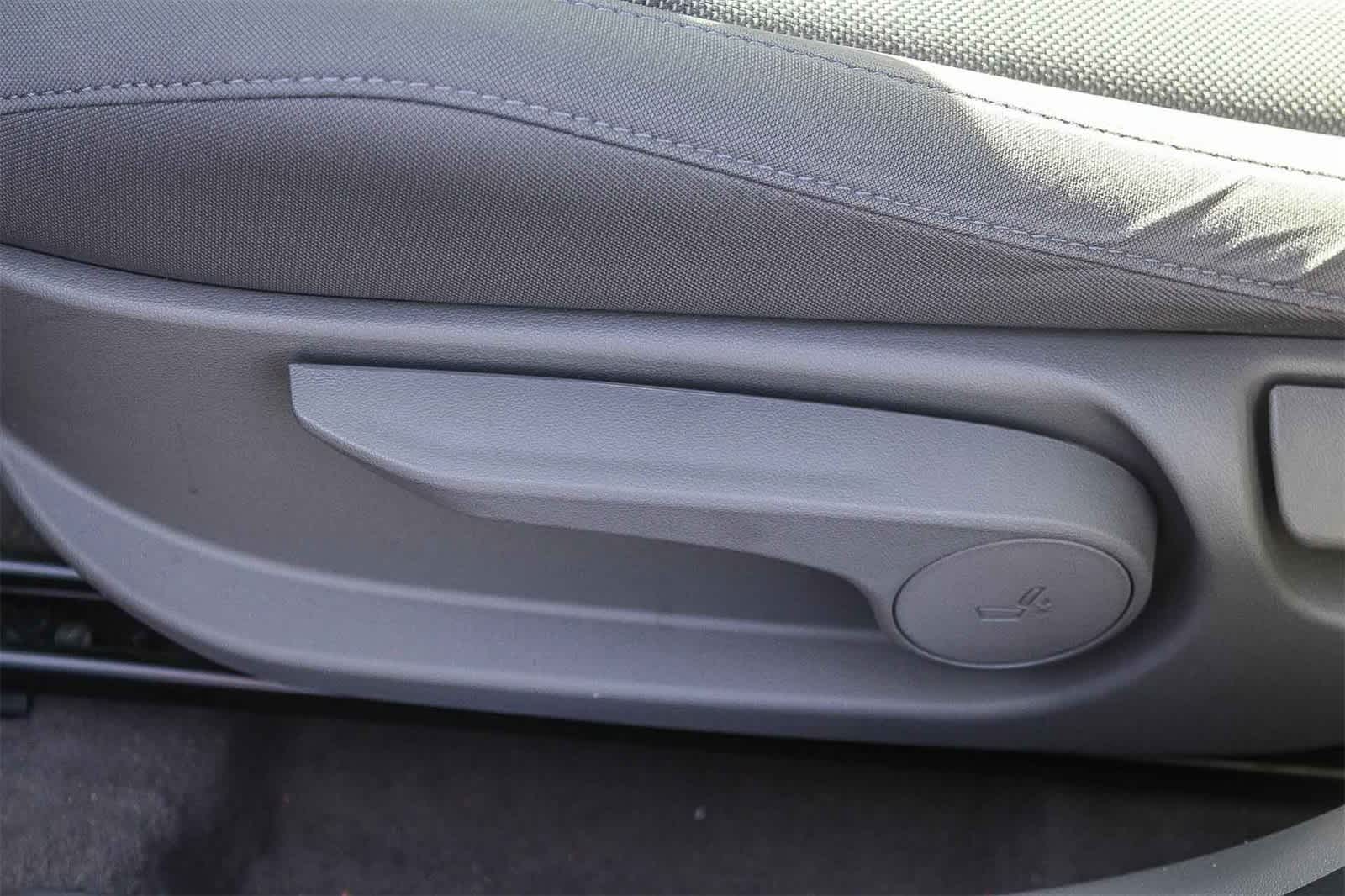 Thumbnail: 2023 Hyundai Elantra - 27