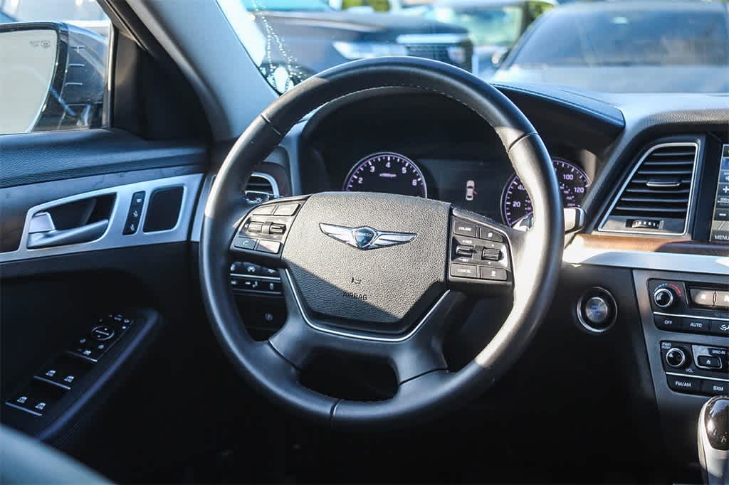 Thumbnail: 2017 Genesis G80 - 15