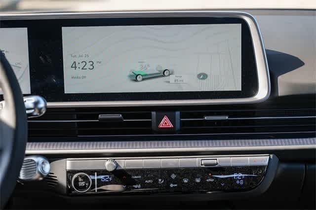 Thumbnail: 2023 Hyundai Ioniq 6 - 13