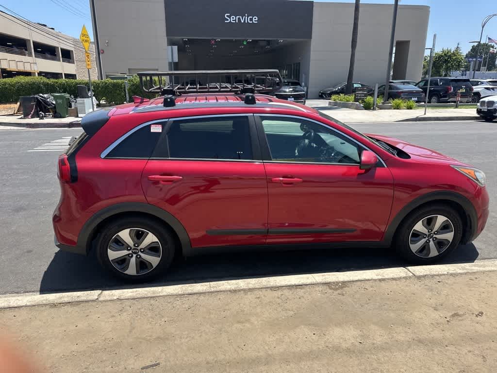Thumbnail: 2018 Kia Niro - 6