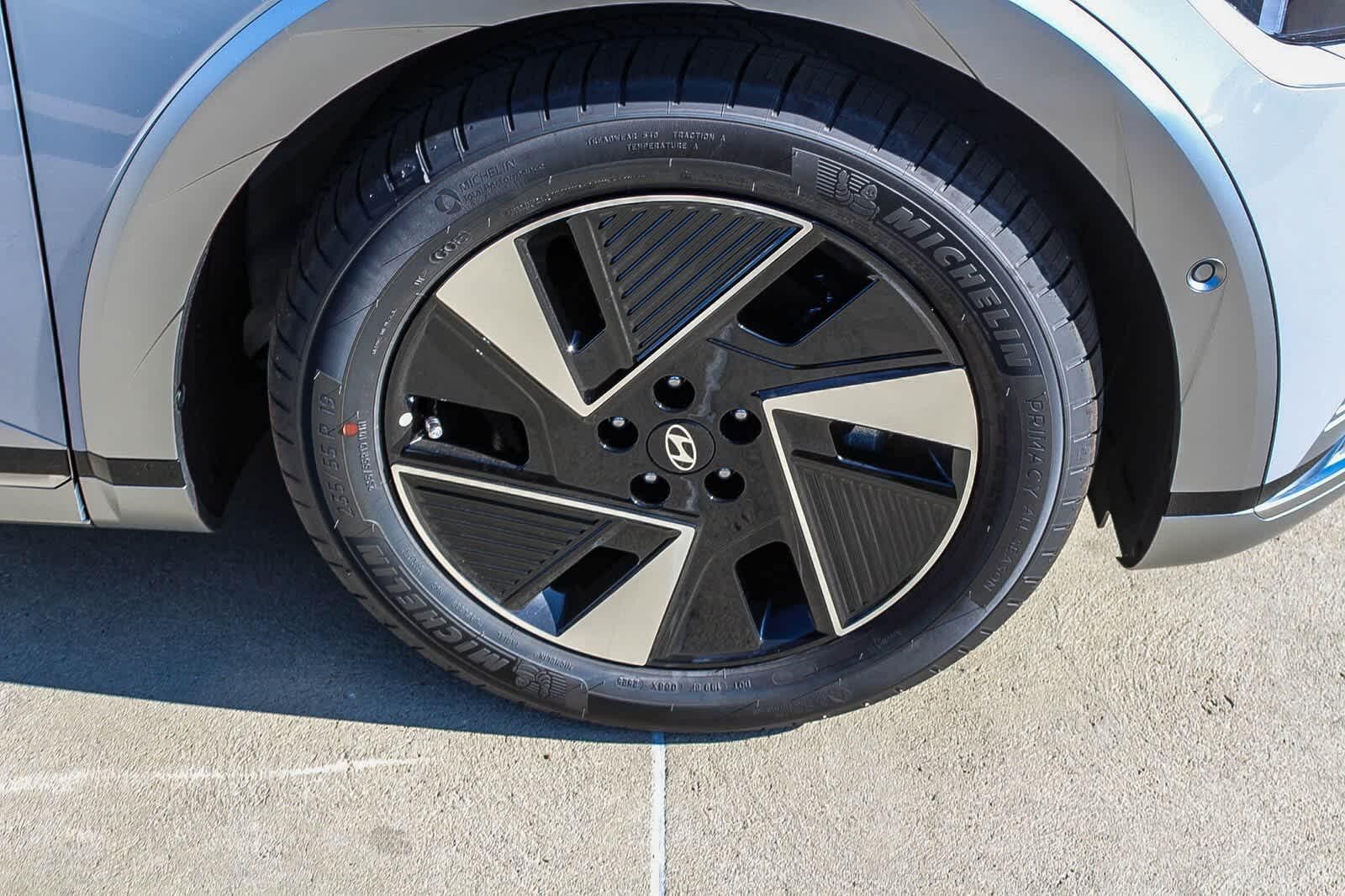 Thumbnail: 2026 Hyundai Ioniq 5 - 11