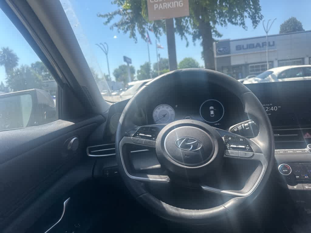 Thumbnail: 2023 Hyundai Elantra - 15