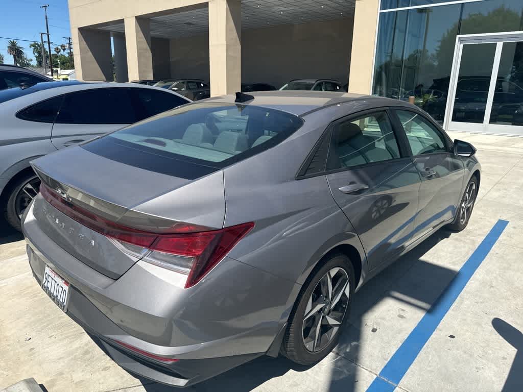 Thumbnail: 2023 Hyundai Elantra - 13