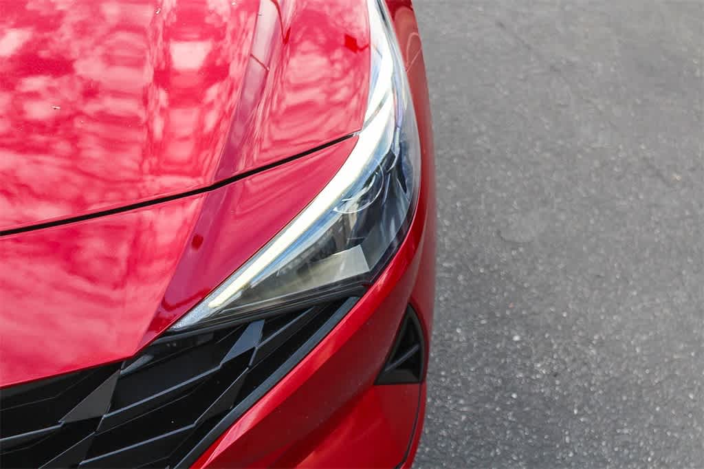 Thumbnail: 2023 Hyundai Elantra - 10