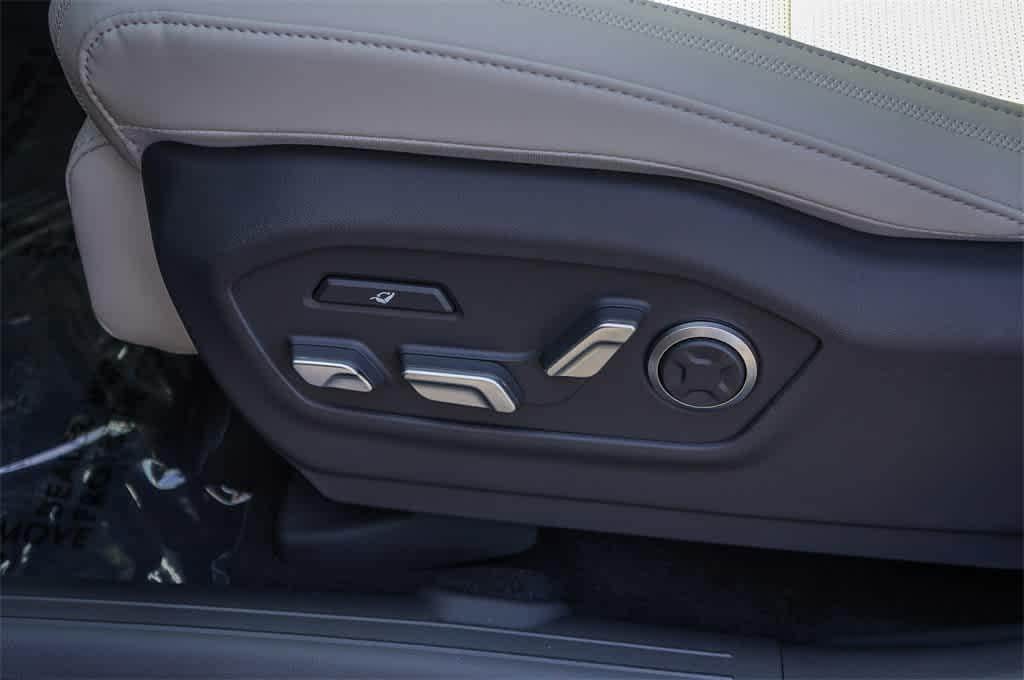 Thumbnail: 2025 Hyundai Santa Fe - 25