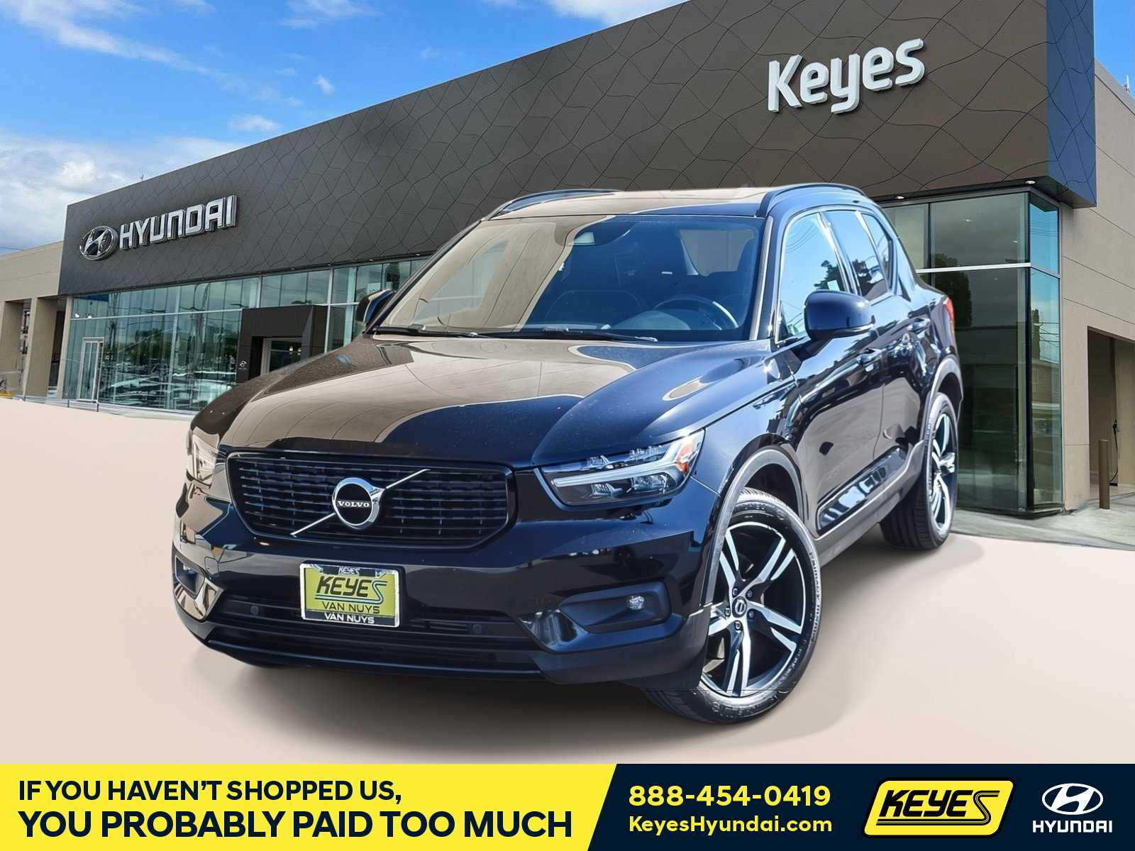 2021 Volvo XC40 T5 R-Design — photo 1 of 24