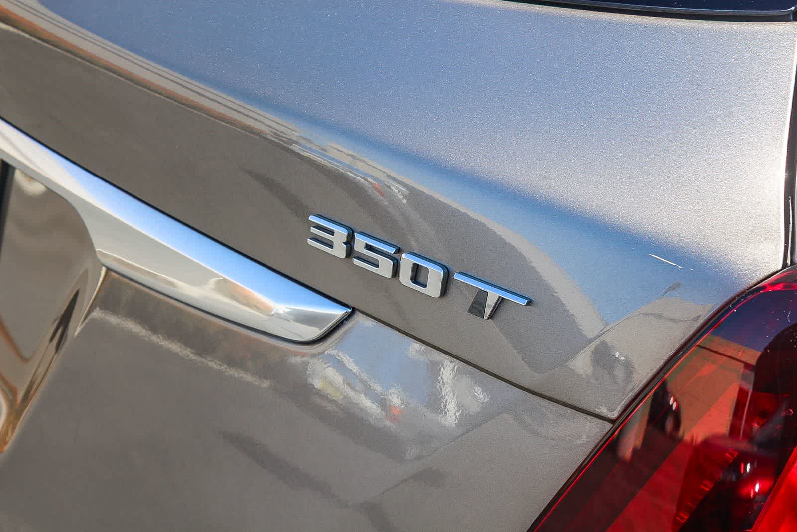 Thumbnail: 2022 Cadillac XT5 - 11