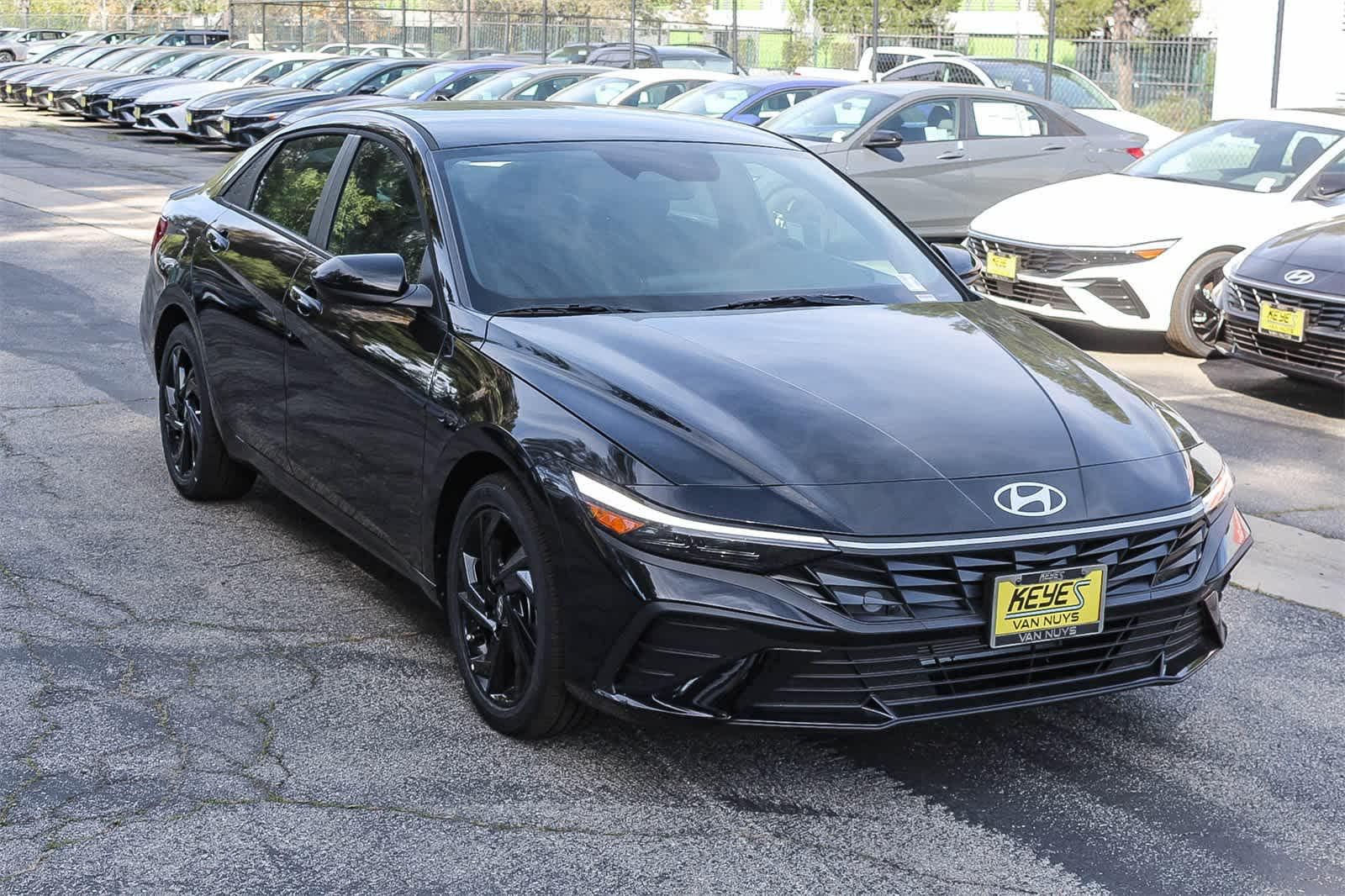 Thumbnail: 2026 Hyundai Elantra - 3