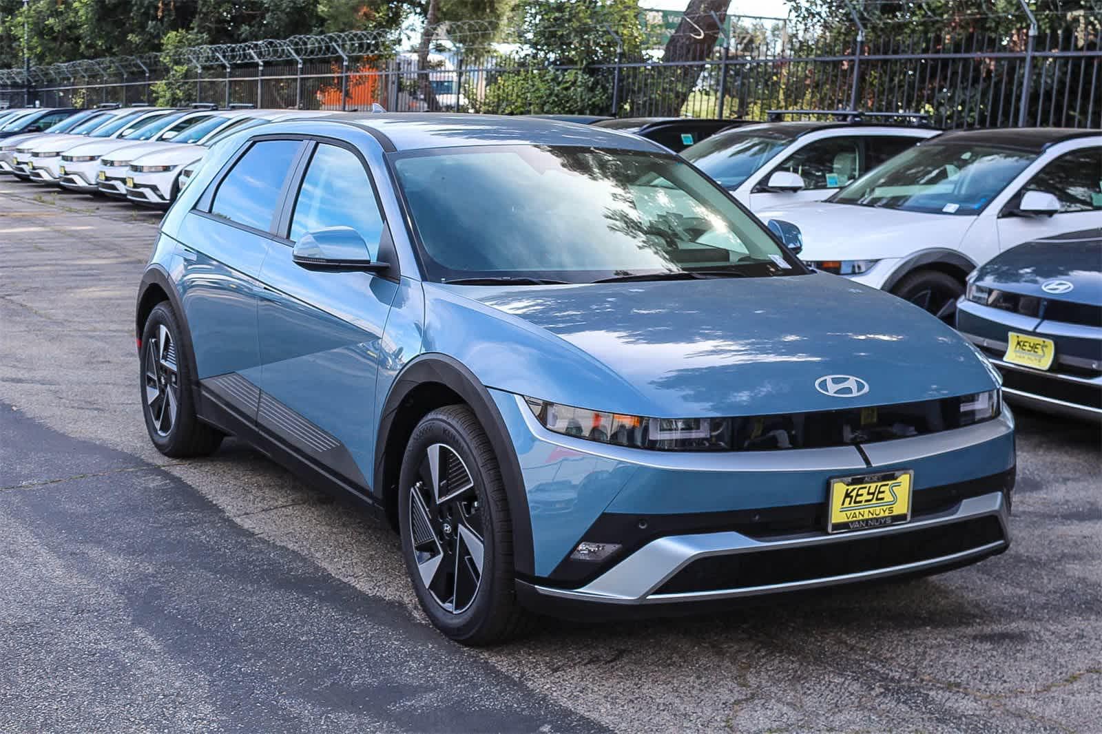 Thumbnail: 2026 Hyundai Ioniq 5 - 3