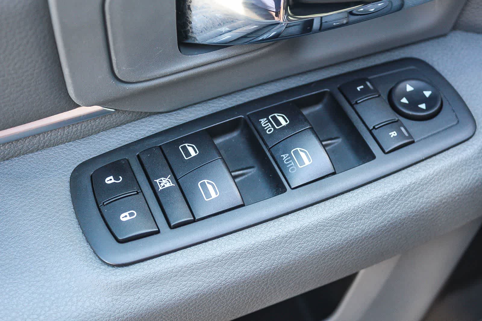 Thumbnail: 2020 RAM 1500 Classic - 26