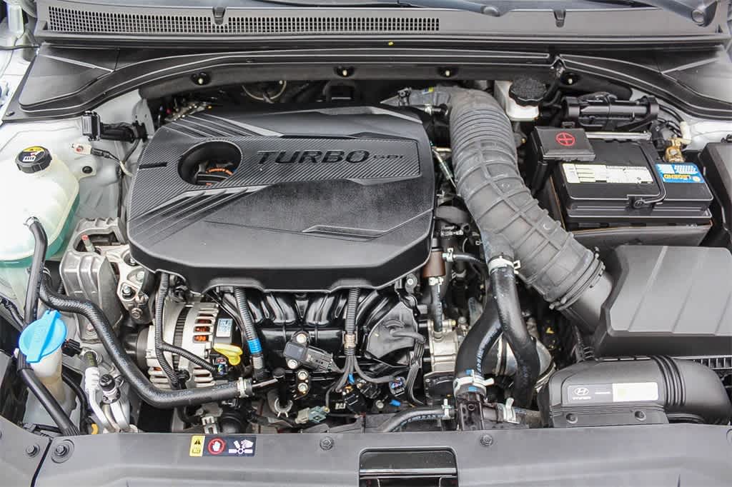 Thumbnail: 2020 Hyundai Veloster - 37