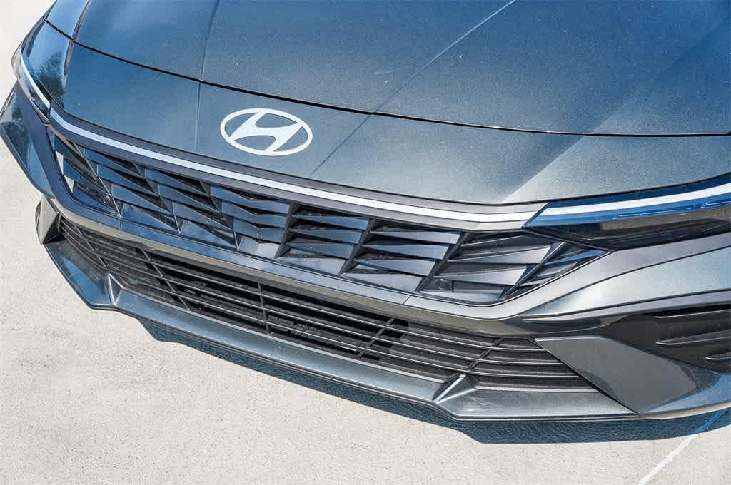 Thumbnail: 2025 Hyundai Elantra - 8