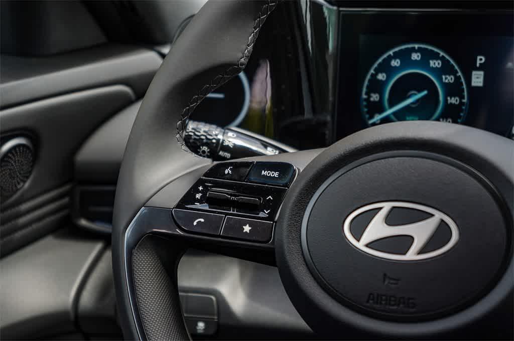Thumbnail: 2025 Hyundai Elantra - 18