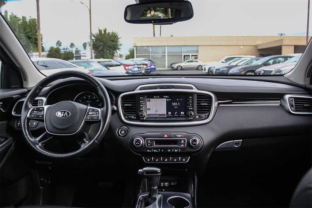 Thumbnail: 2019 Kia Sorento - 14