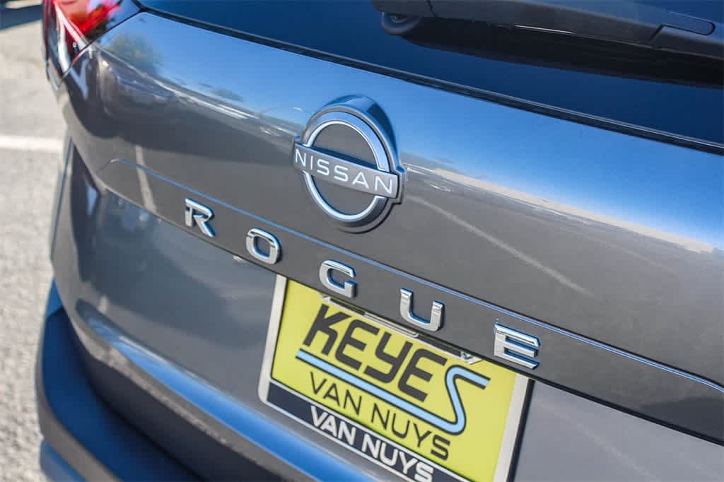 Thumbnail: 2023 Nissan Rogue - 9