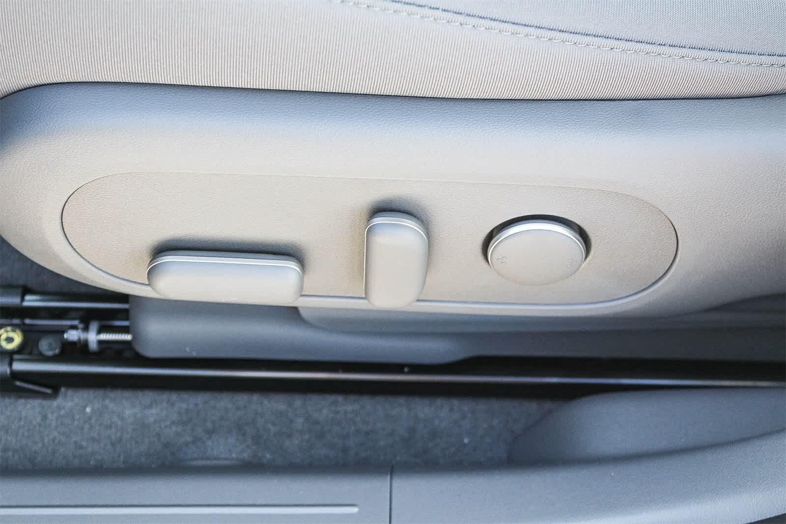 Thumbnail: 2026 Hyundai Ioniq 5 - 29