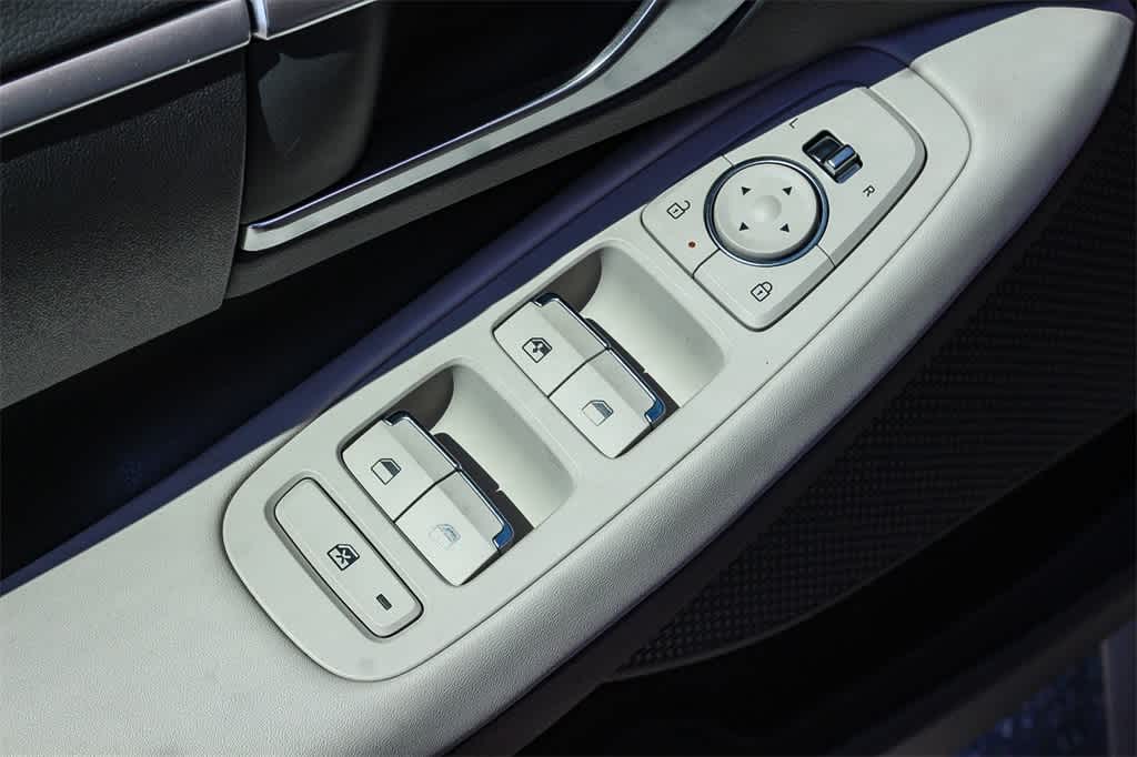 Thumbnail: 2025 Hyundai Sonata - 21