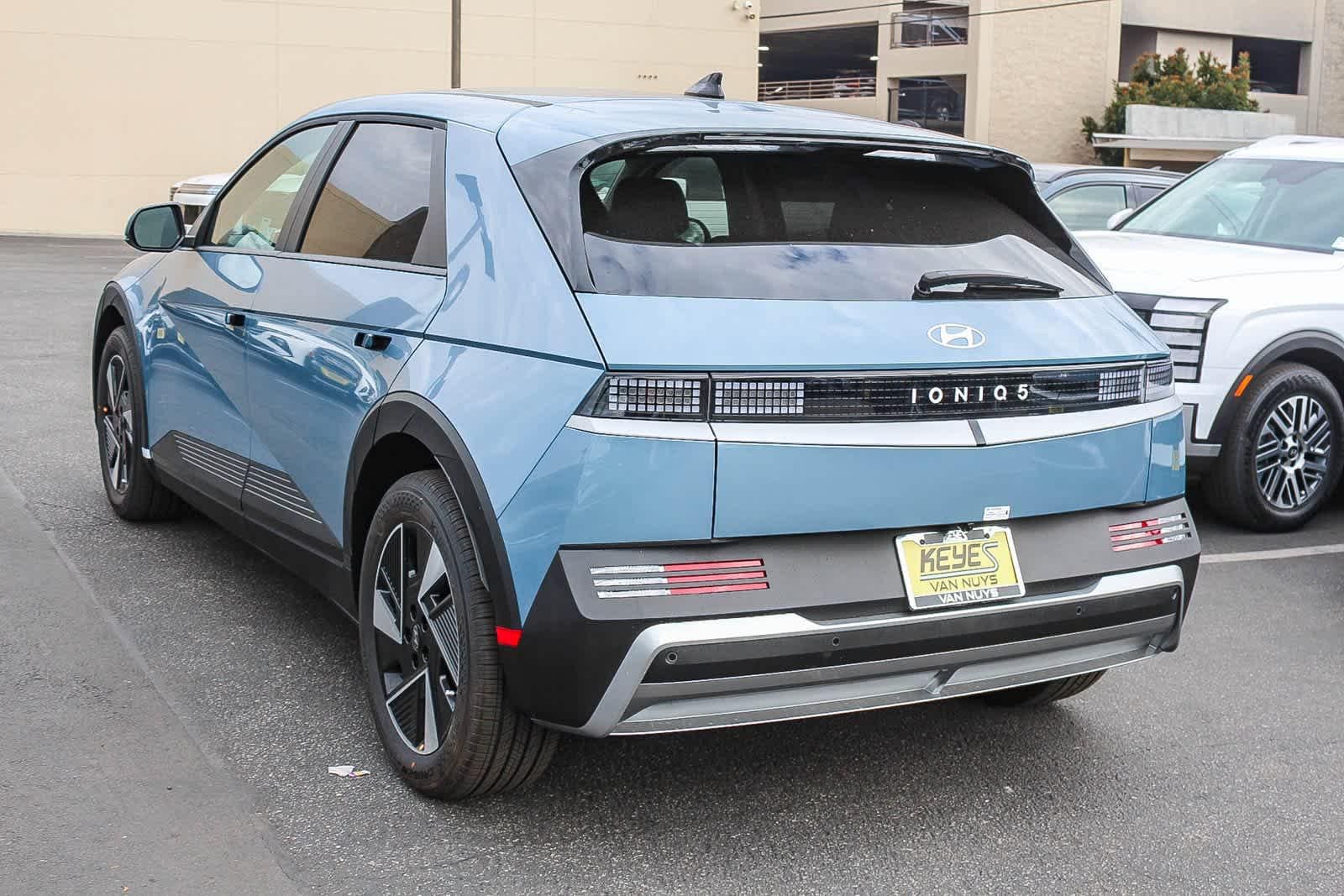 Thumbnail: 2026 Hyundai Ioniq 5 - 7