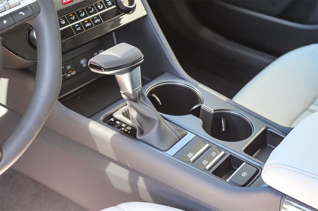 Thumbnail: 2025 Hyundai Sonata - 20