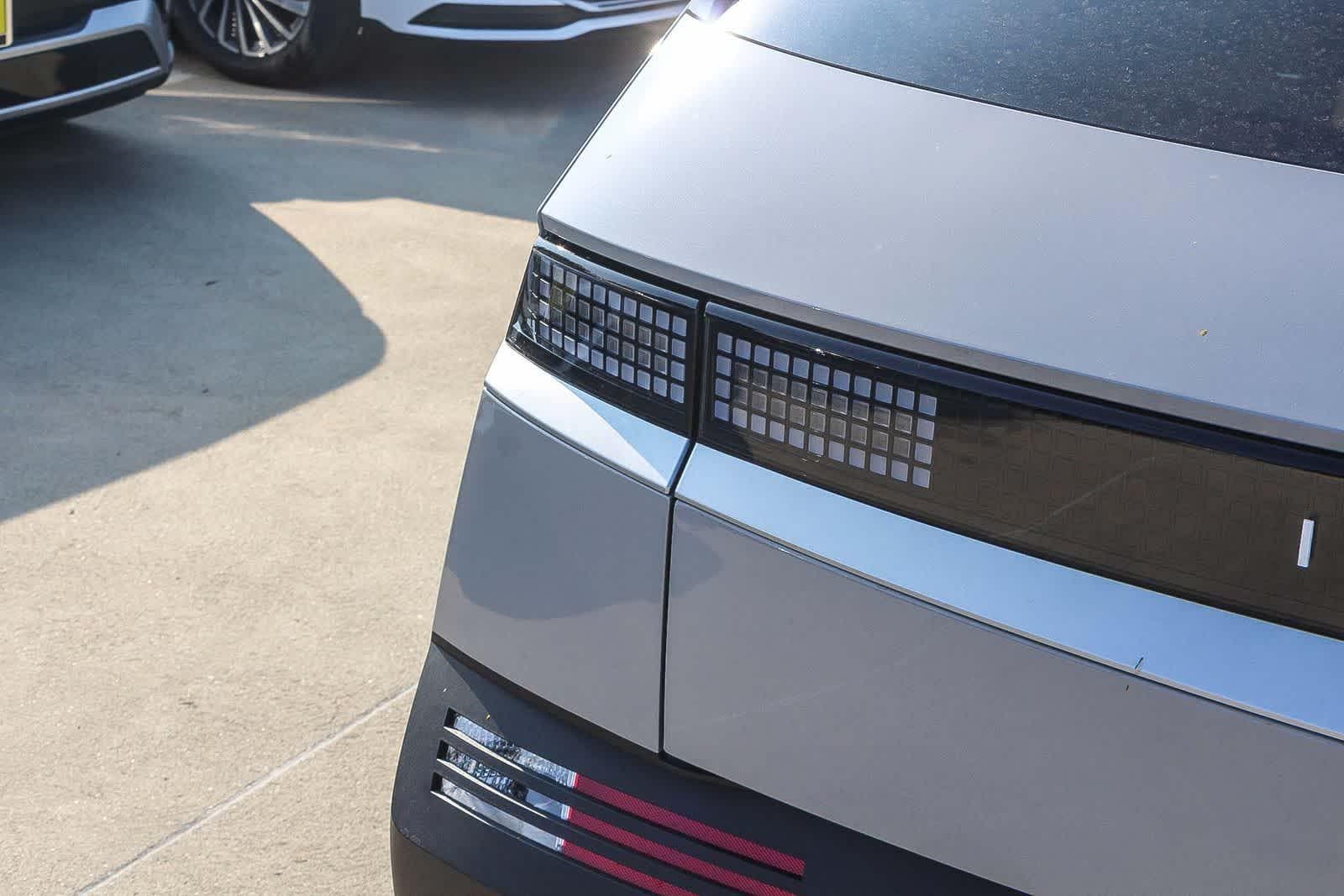 Thumbnail: 2026 Hyundai Ioniq 5 - 8