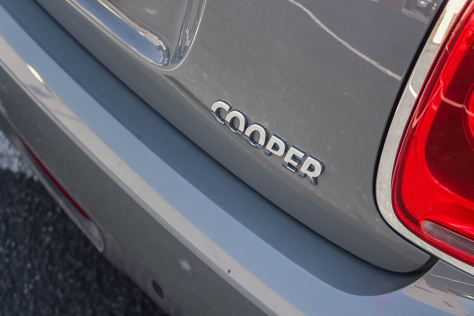 Thumbnail: 2017 MINI Cooper Hardtop - 11