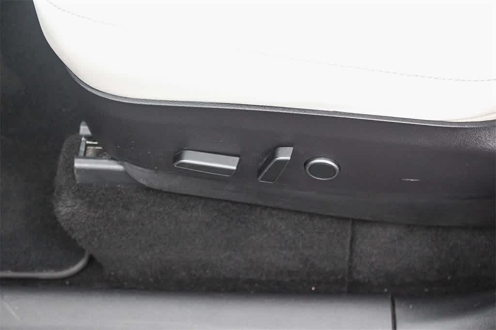 Thumbnail: 2021 Tesla Model Y - 21