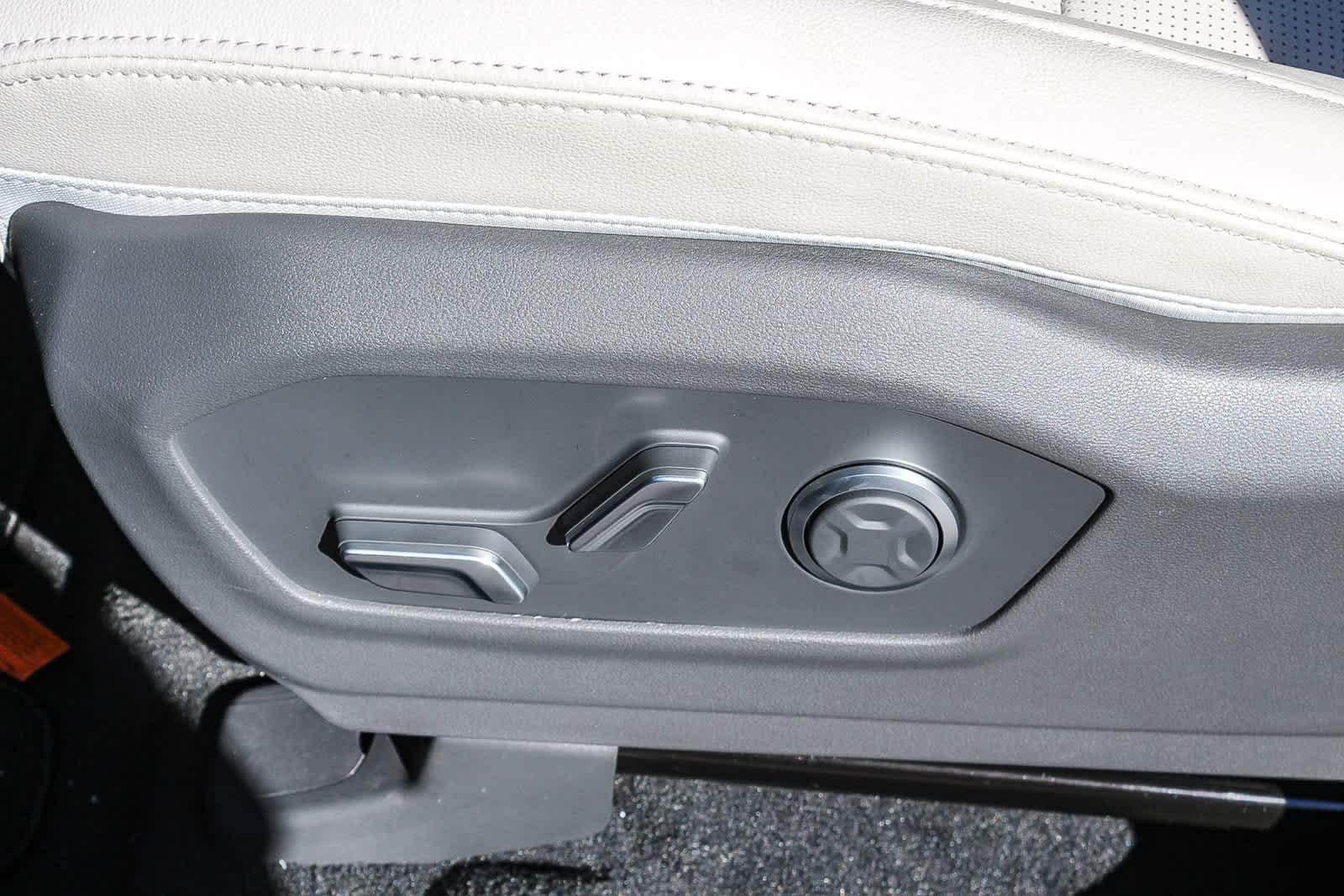 Thumbnail: 2026 Hyundai Santa Fe - 28