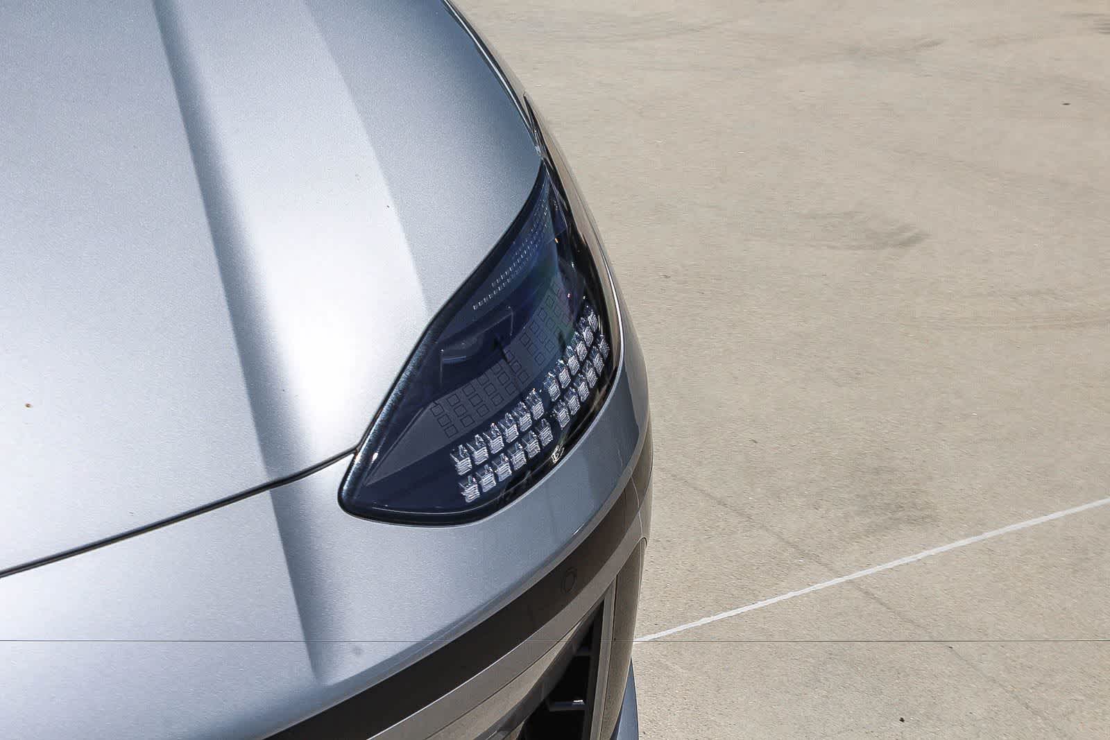 Thumbnail: 2023 Hyundai Ioniq 6 - 13