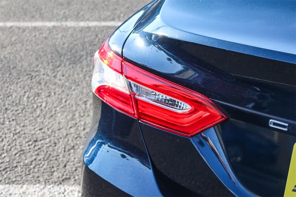 Thumbnail: 2019 Toyota Camry - 8