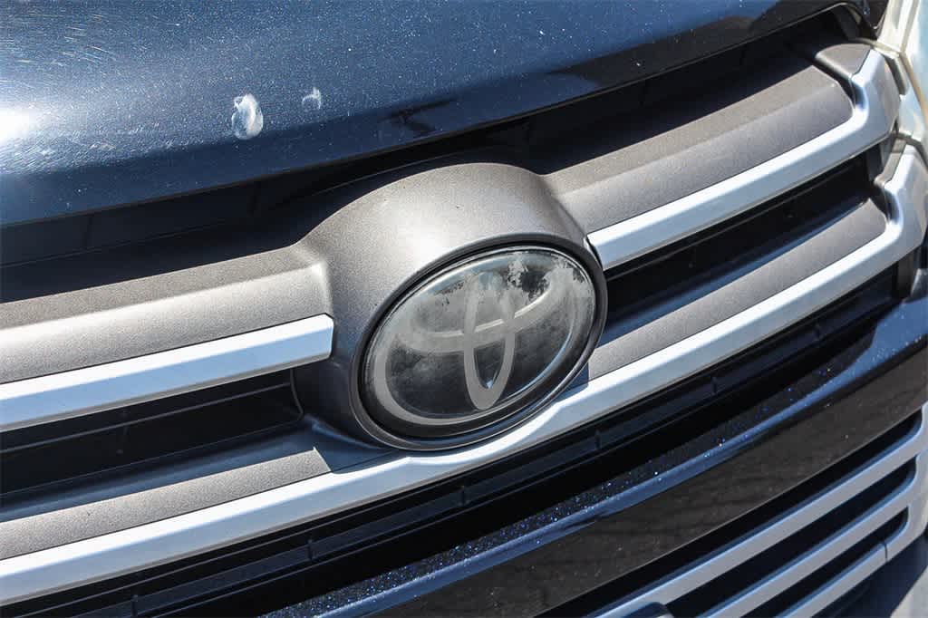 Thumbnail: 2018 Toyota Highlander - 11