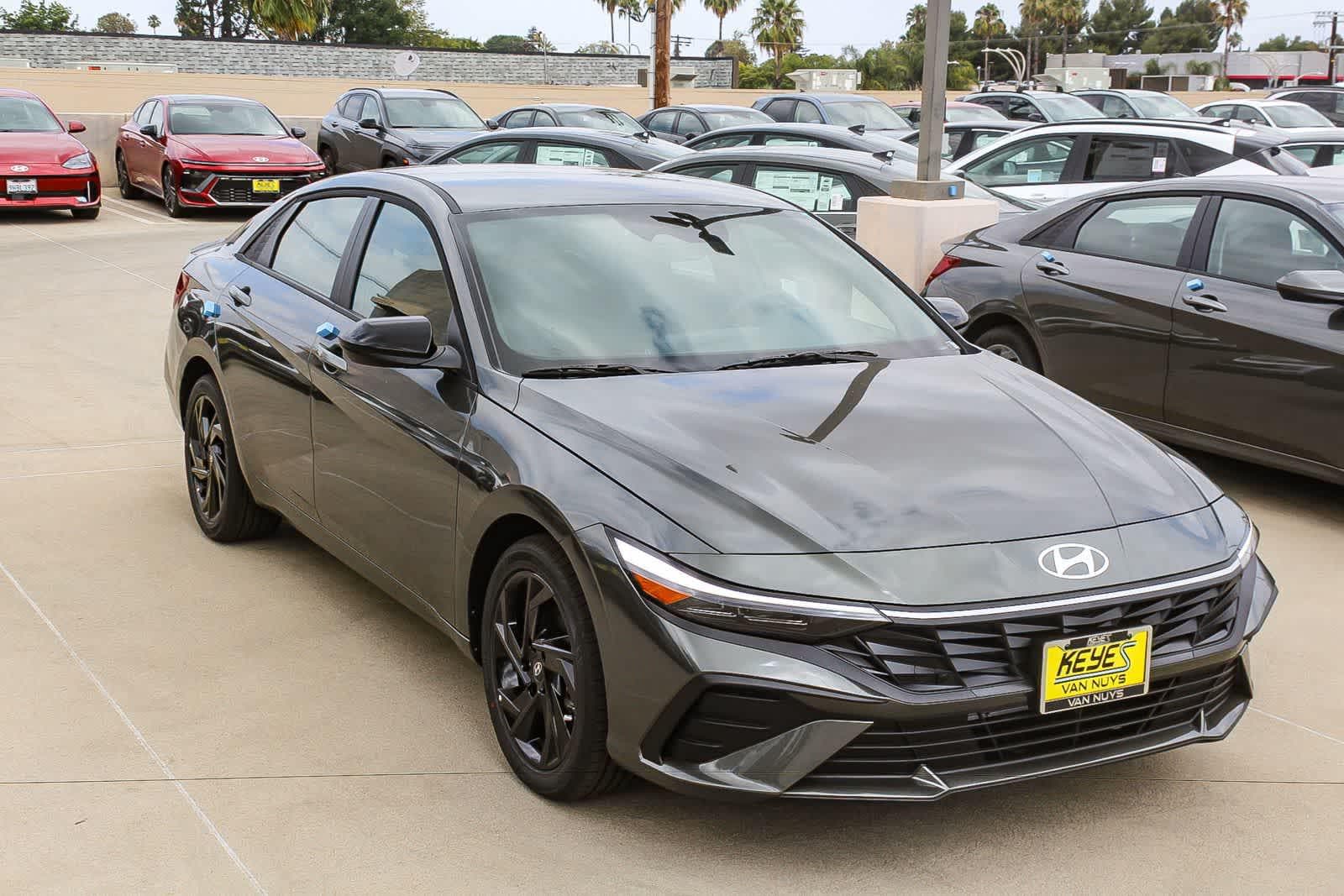 Thumbnail: 2026 Hyundai Elantra - 3
