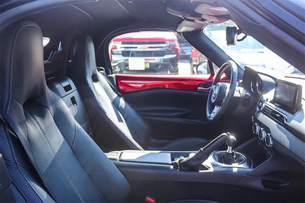 Thumbnail: 2022 Mazda MX-5 Miata - 18