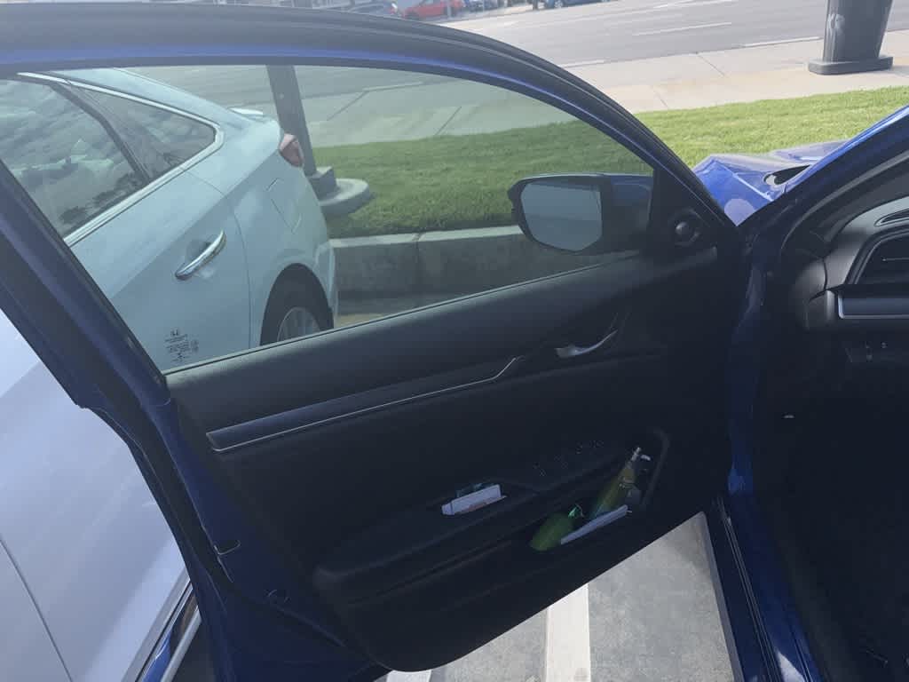Thumbnail: 2016 Honda Civic - 5