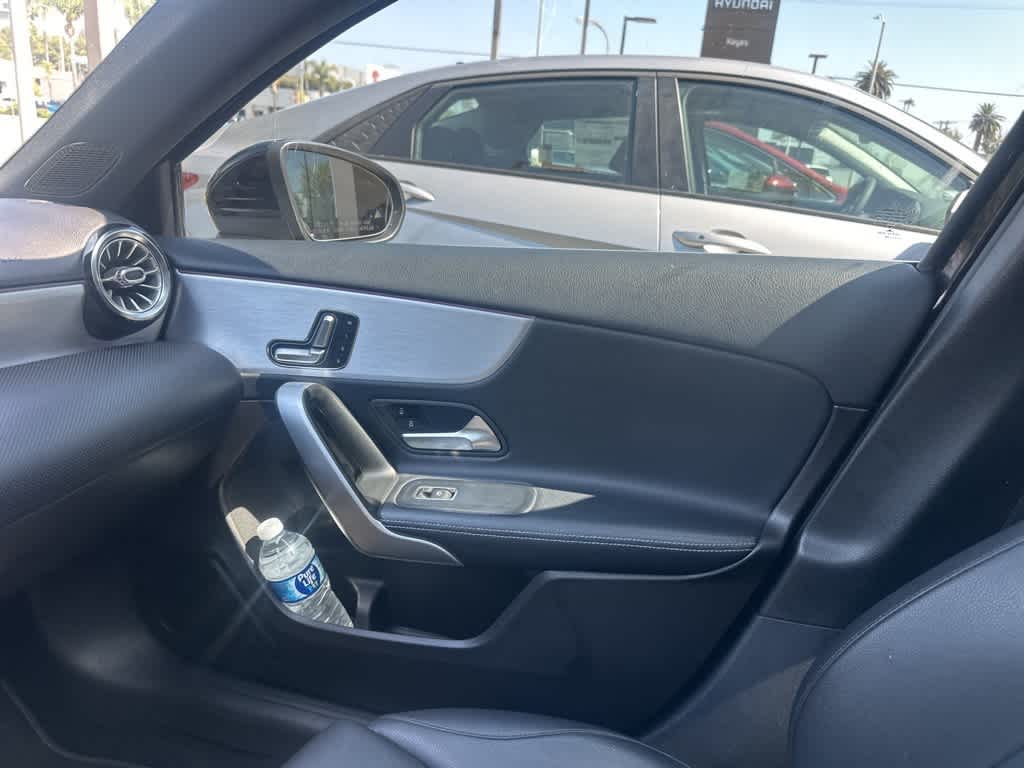 Thumbnail: 2019 Mercedes-Benz A-Class - 27