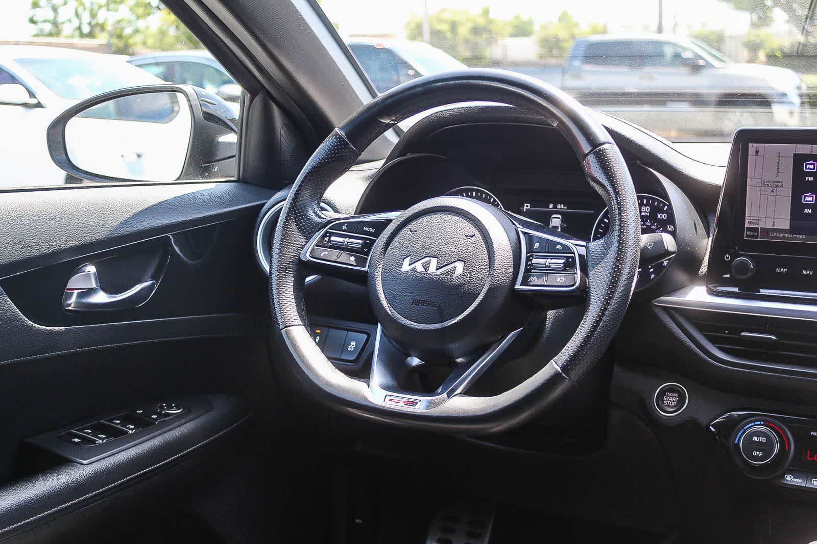 Thumbnail: 2022 Kia Forte - 21