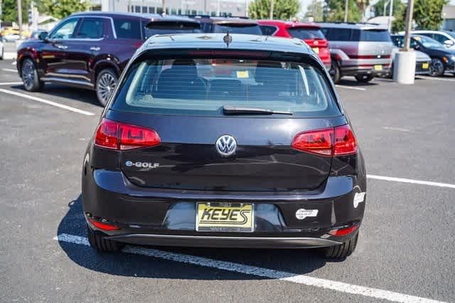 2016 Volkswagen e-Golf SE 5