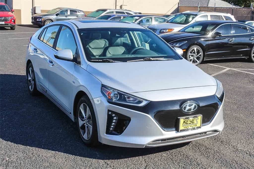 Thumbnail: 2019 Hyundai Ioniq - 3