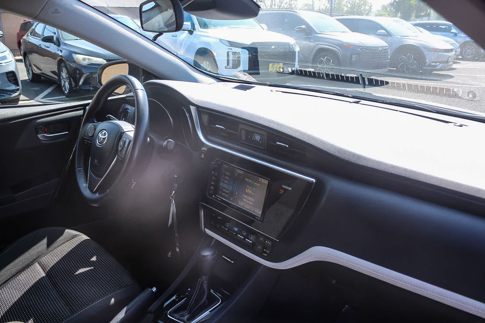 Thumbnail: 2018 Toyota Corolla iM - 22