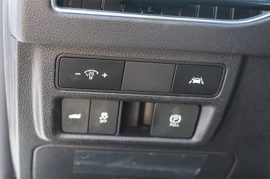 Thumbnail: 2022 Hyundai Sonata - 28