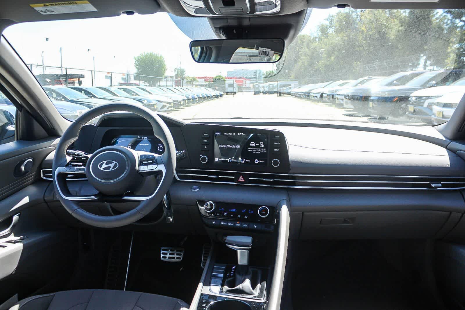 Thumbnail: 2026 Hyundai Elantra - 17