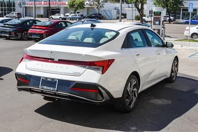 Thumbnail: 2025 Hyundai Elantra - 4