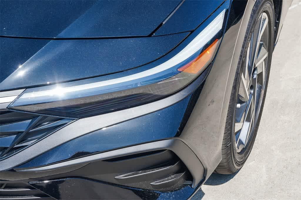 Thumbnail: 2025 Hyundai Elantra - 8