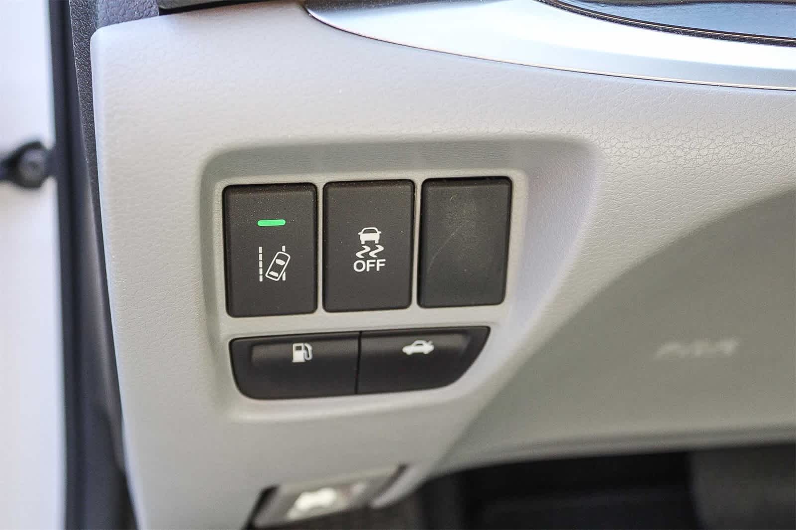 Thumbnail: 2016 Acura TLX - 29