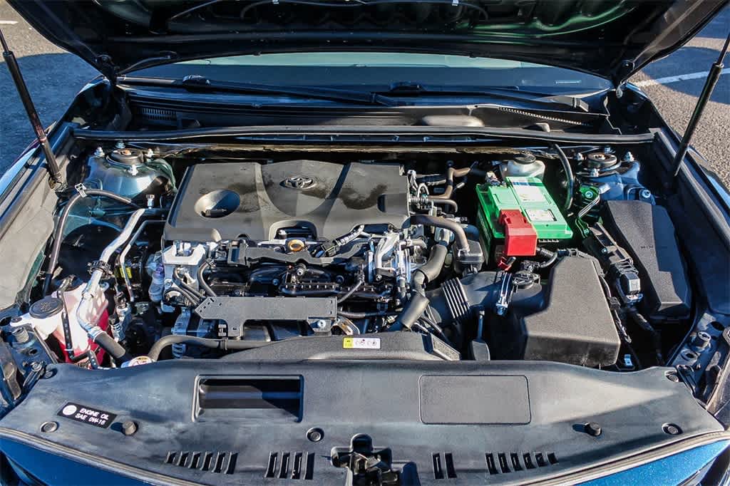 Thumbnail: 2019 Toyota Camry - 32