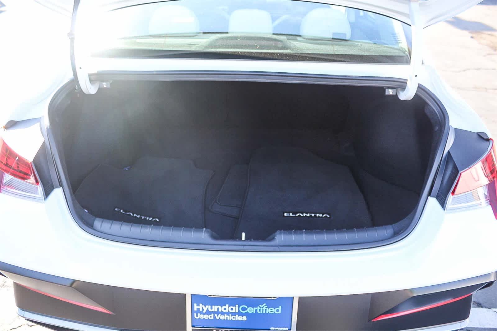 Thumbnail: 2025 Hyundai Elantra - 37