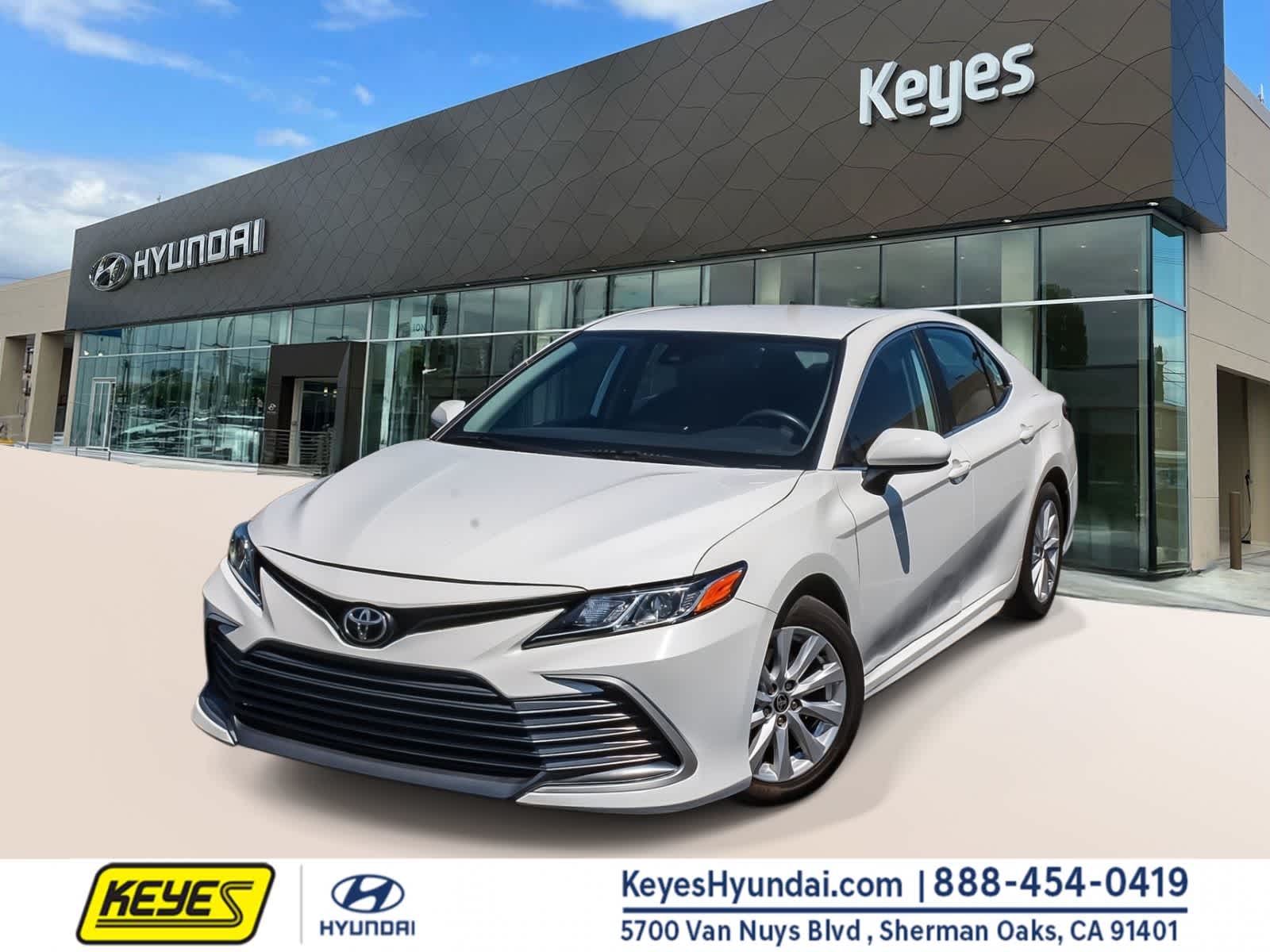 2022 Toyota Camry LE